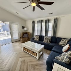 Ocean Lakes 3BR Beach House | Free Golf Cart | Sleeps 7 | Myrtle Beach