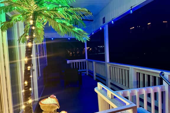 Pet-Friendly Ocean Lakes Beach House | King Bed | Golf Cart | Sleeps 5 - Image 1