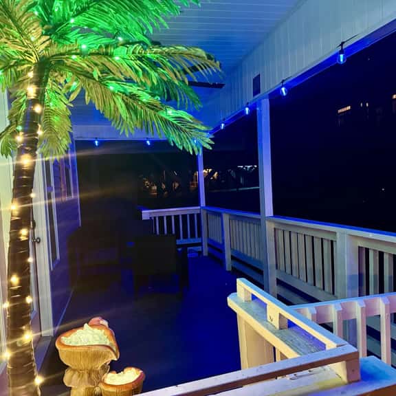 Pet-Friendly Ocean Lakes Beach House | King Bed | Golf Cart | Sleeps 5 - Image 1