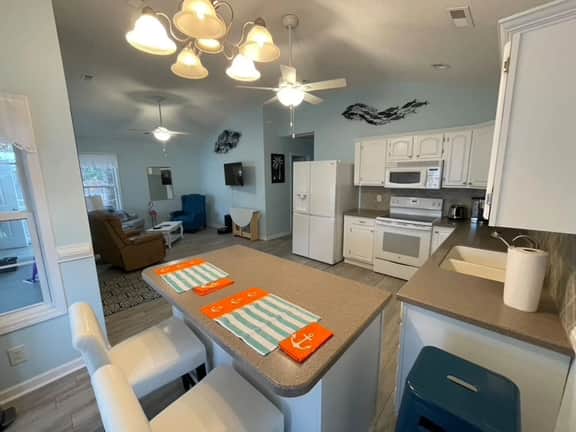 Pet-Friendly Ocean Lakes Beach House | Elevator + Limo Golf Cart | Sleeps 6 - Image 5