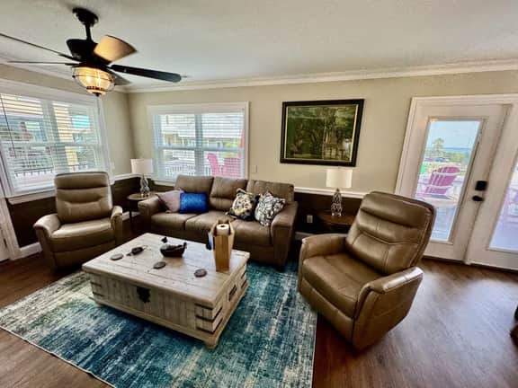 Luxury Pirate Beach House | Ocean Views | Steps to Beach | Golf Cart | Sleeps 11 - Image 4
